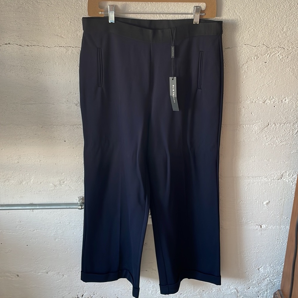 NWT Elie Tahari wide leg trouser with elastic waistband in size L